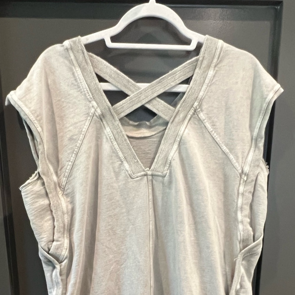 easel sleeveless tan sweatshirt dress with crisscross back - Picture 4 of 5
